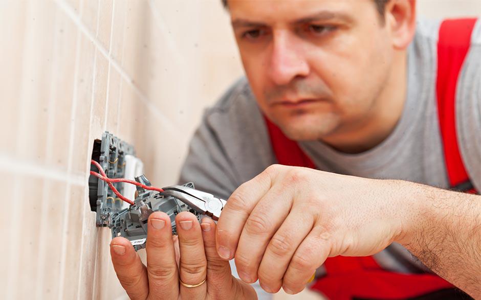besoin d'un électricien La Courneuve